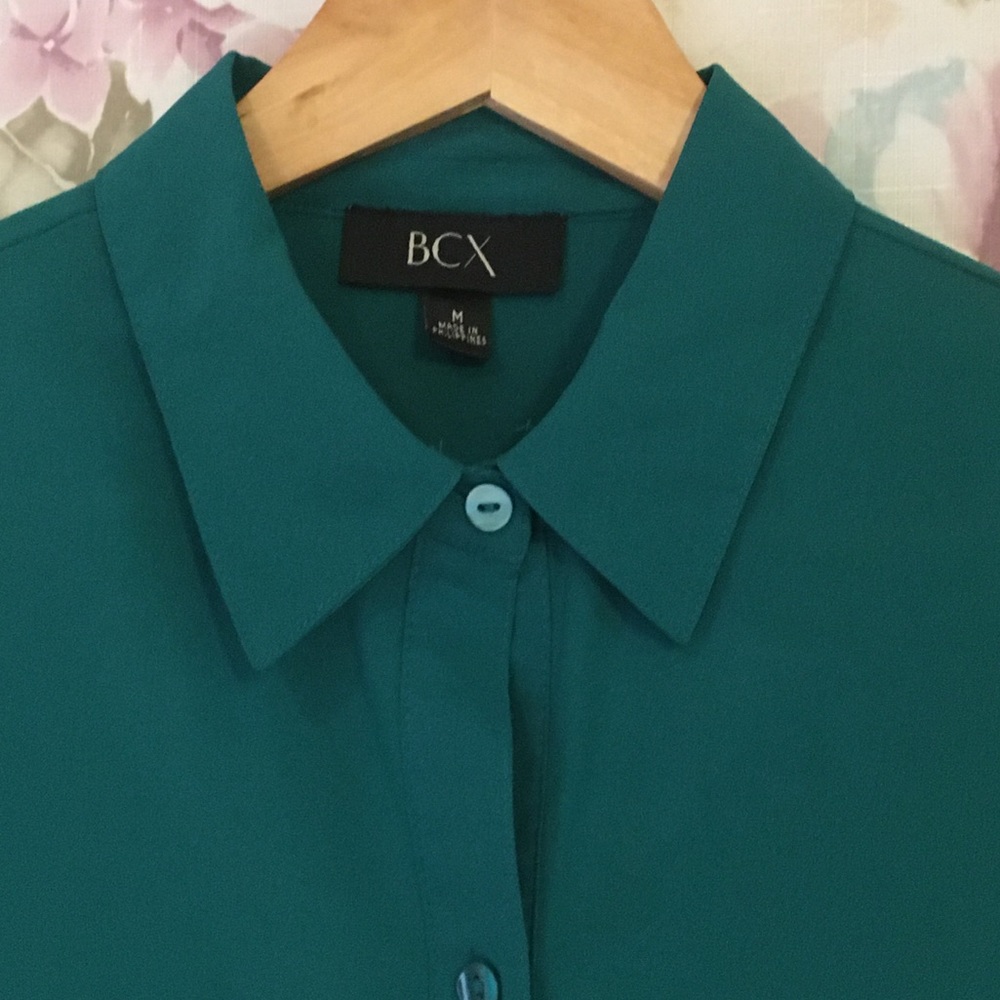 🟢BCX Green Leopard Print Open Back Blouse Size M | 3/4 Sleeve Top